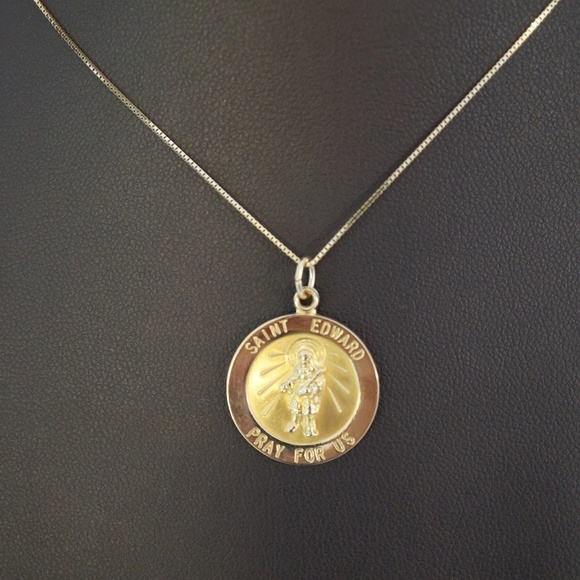 14KY Gold 18mm Saint Edward Medal W/ 18" Box Chain